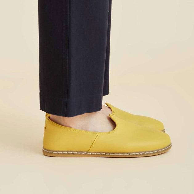 Charix Slip-On Flat Shoes Yellow EU 40 4
