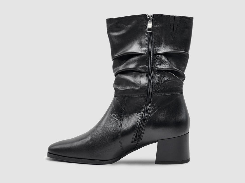 Aga Nadia Tall Leather Booties Black US 7 4