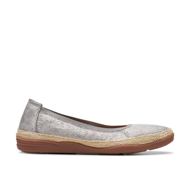Clarks Elaina Rae Flats Silver US 8.5 2