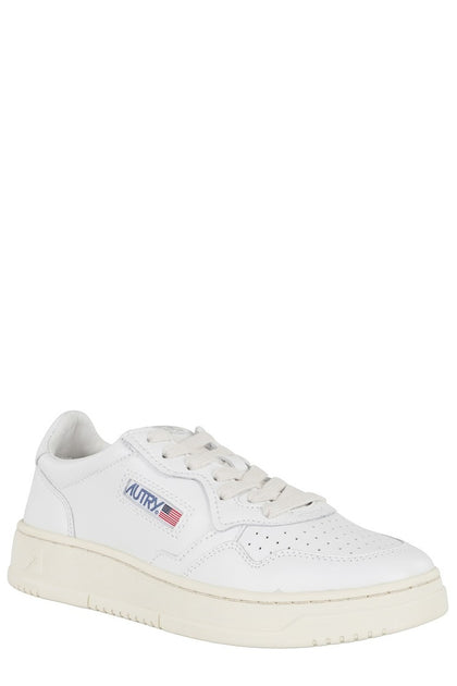 Autry Medalist Low-Top Sneakers White US 6 4