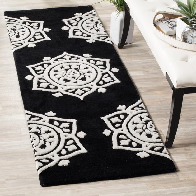 Safavieh Bella BEL136 Area Rug Black/Ivory 3