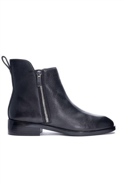 42 GOLD Yearling Bootie Black US 6 3