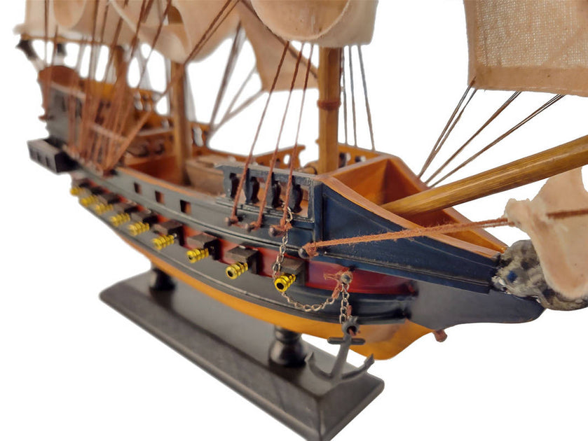 Maquette Navire Pirate Captain Kidd Black Falcon 38 cm 4