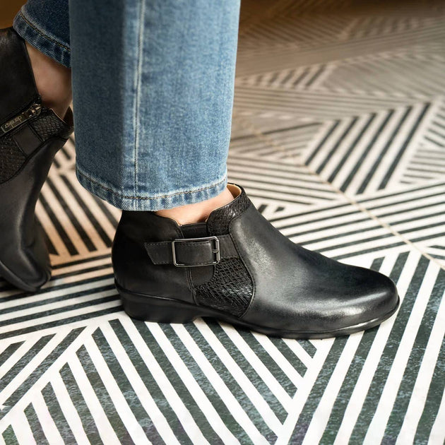 Dansko Carolyn Bootie Black EU 42 4