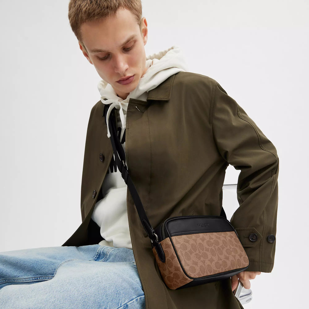 バッグ COACH Shoulder Body Bag Graham Signature Coach Outlet Graham Crossbody Bag In Signature Canvas | ShopSimon