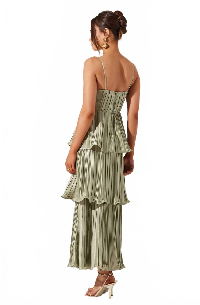 ASTR Lupin Pleated Tiered Maxi Dress In Sage