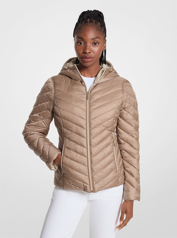 Michael Kors Outlet Chevron Logo Print Quilted Nylon Reversible