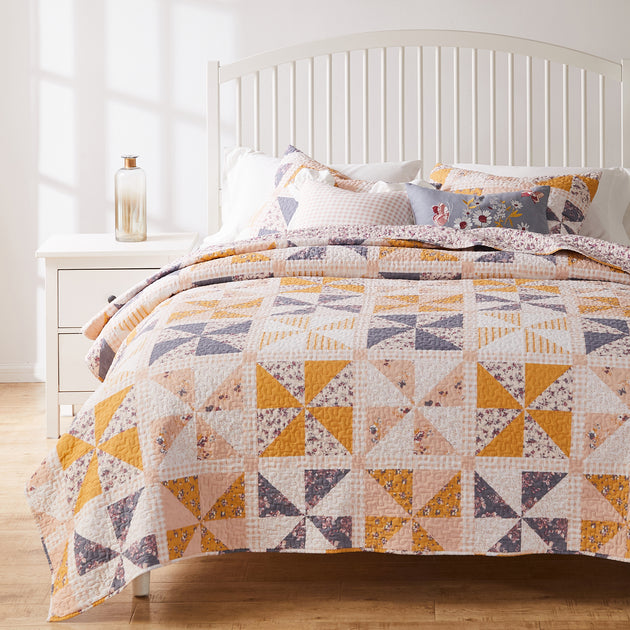 BreeBe Pinwheel & Posey Quilt Set 2