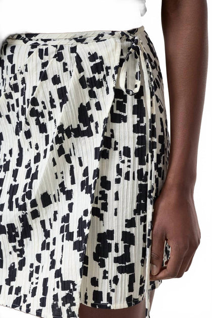 Closed Mini Wrap Skirt White Small 4
