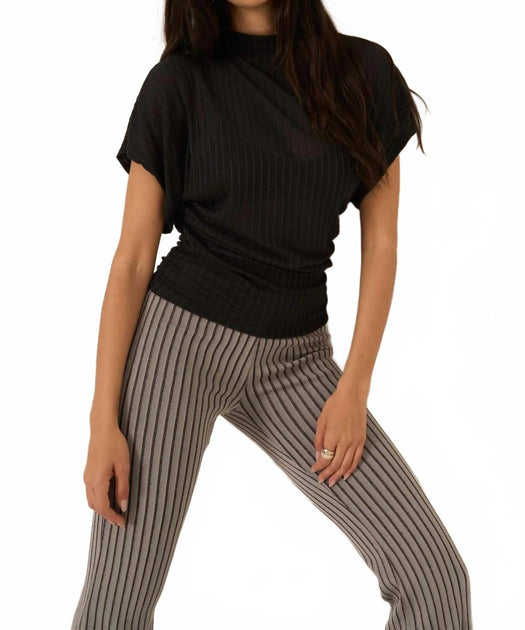 Pro-Ject Social T Holly Dolman Top Black Medium 2