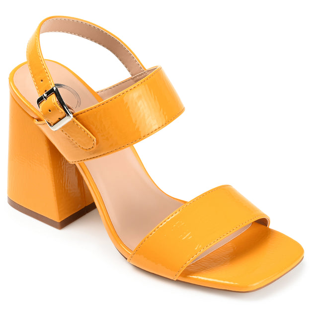 Journee Collection Adras Pump White US 9 2