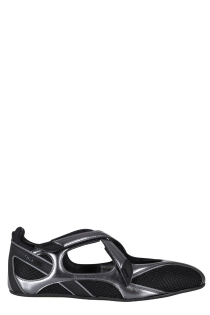 スニーカー The Attico Nomad Sneakers - Black/Silver The Attico Nomad Sneakers - Black/Silver | ShopSimon