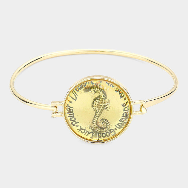 FASHNZFAB Seahorse Hook Bracelet Gold One Size 2