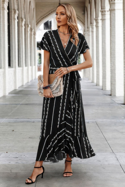 TRUEDAMES Stripe V-Neck Belted Dress Black Medium 2