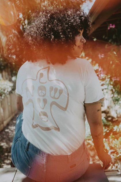 The Bee & The Fox Love Now Fitted Ringer Tee Blanc Small 4