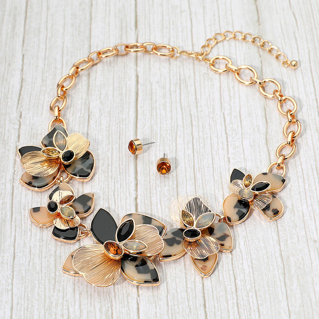 FASHNZFAB Floral Link Statement Necklace Black Gold 2