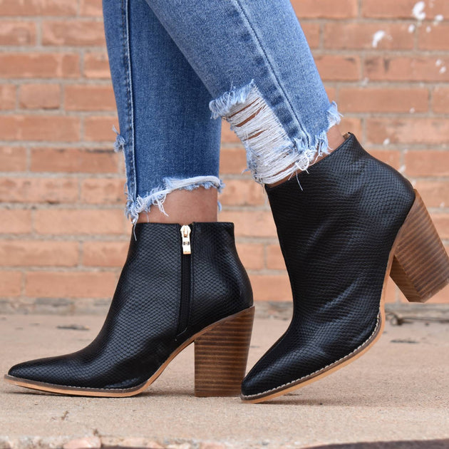 ARider Girl The Mamba Booties Black US 6.5 3
