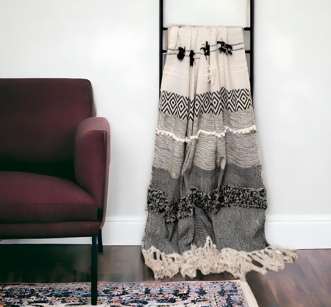 Hivvago Throw Beige/Black 170x132 cm 2