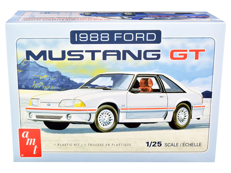 AMT 1988 Ford Mustang GT Model Kit White 1/25 2