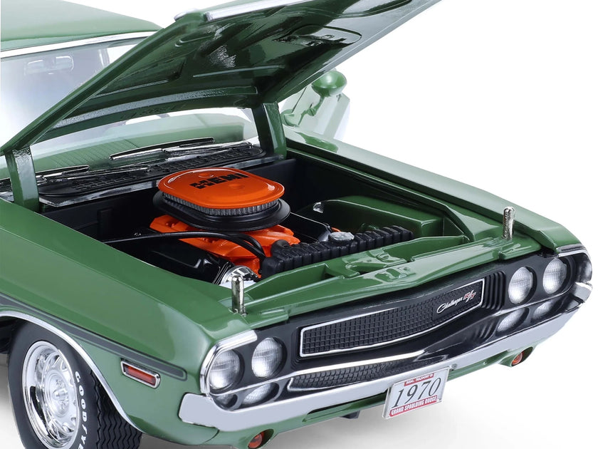 Greenlight 1970 Dodge Challenger R/T Hemi F8 Green 1/18 4