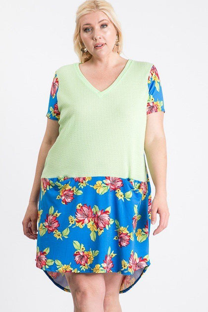 TRUEDAMES Kurzarm Midi-Kleid mit Blumenmuster Grün 3X 3