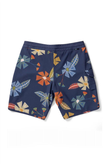 VISSLA Tribal Tropics Board Shorts Multi 32 3