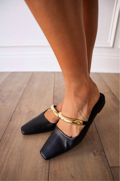 BiLLiNi Mercer Square Toe Flats Black US 7 4