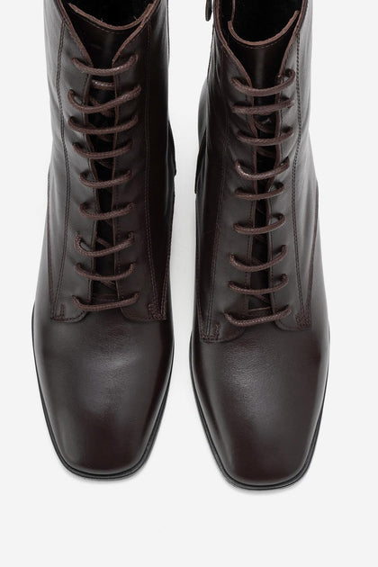 Forever & Always Sudy Leather Lace Up Boot Black US 7 4