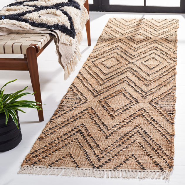 Safavieh NF223 Area Rug Black/Natural 3