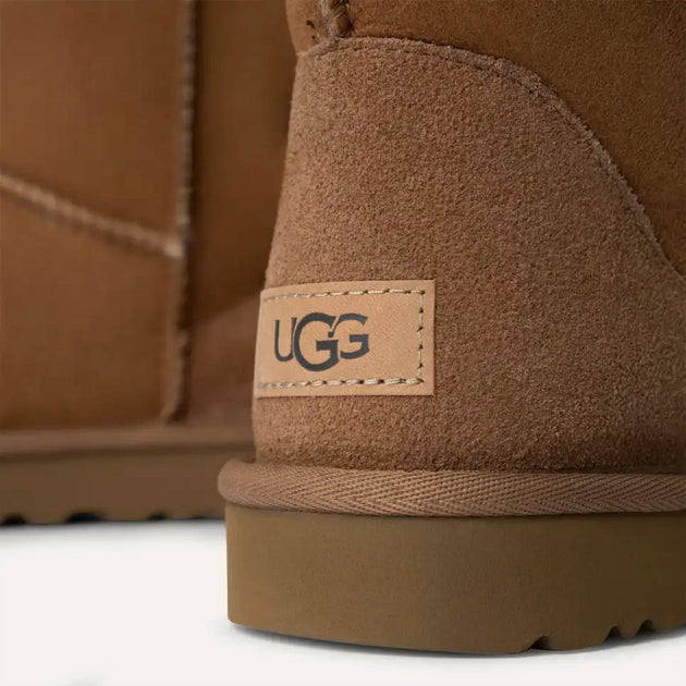 UGG Classic Short II Boot Brown US 9 4