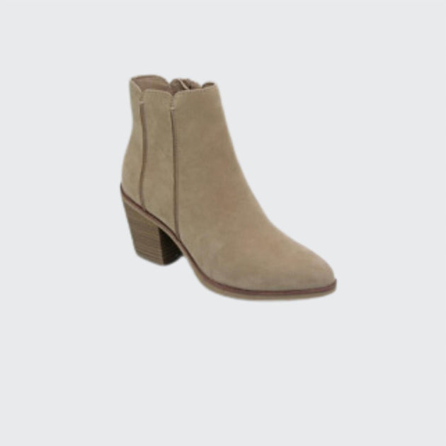 Mia Lolo Ankle Bootie White US 10 3