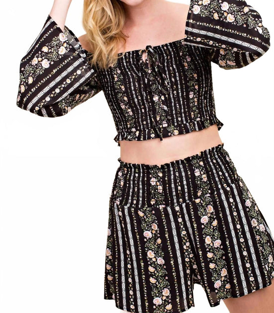 Honey Punch Floral Smocking Top Schwarz Medium 2