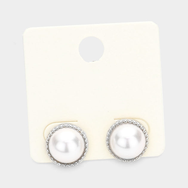 FASHNZFAB Pearl Stud Earrings White 2