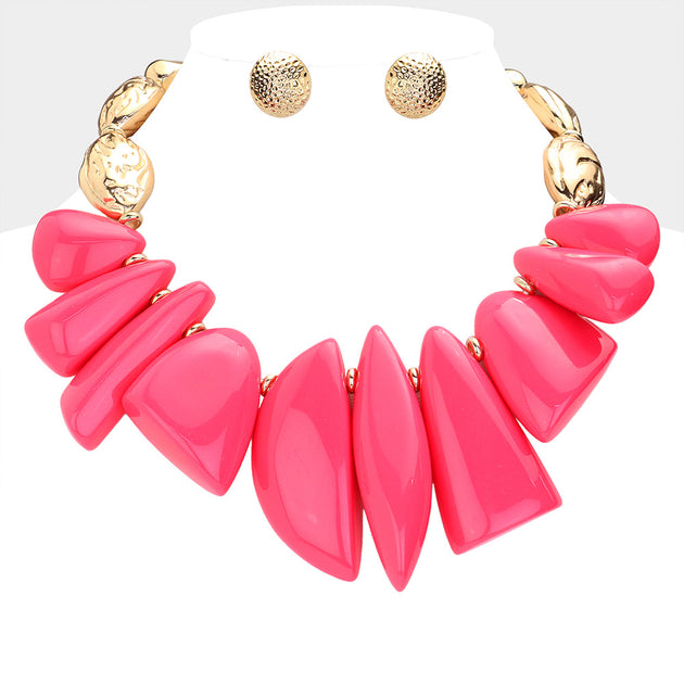 FASHNZFAB Abstract Shape Resin Stone Statement Necklace Pink 3