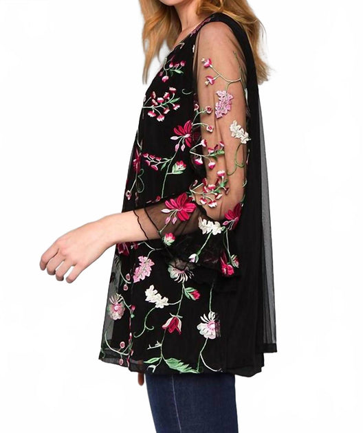 SEE AND BE SEEN Snapdragon Embroidered Top Black Small 3