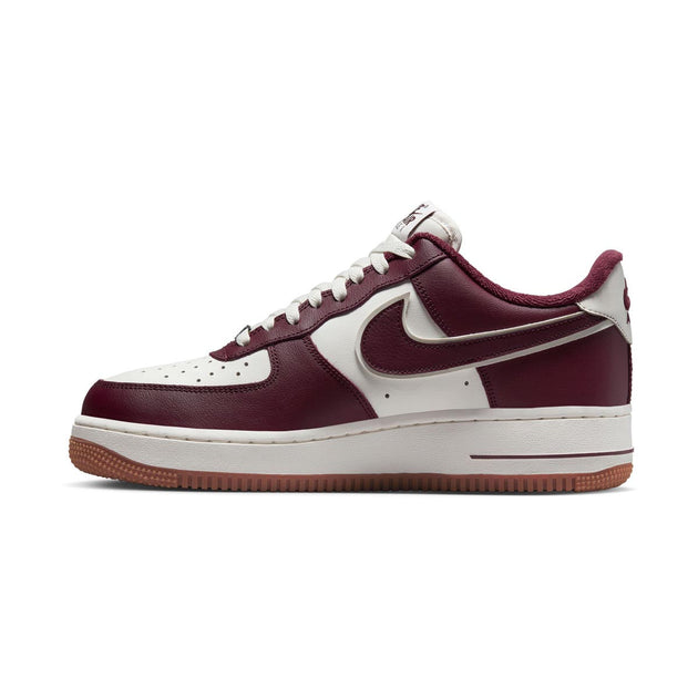 Nike Air Force 1 '07 LV8 Sneakers Red US 11 2