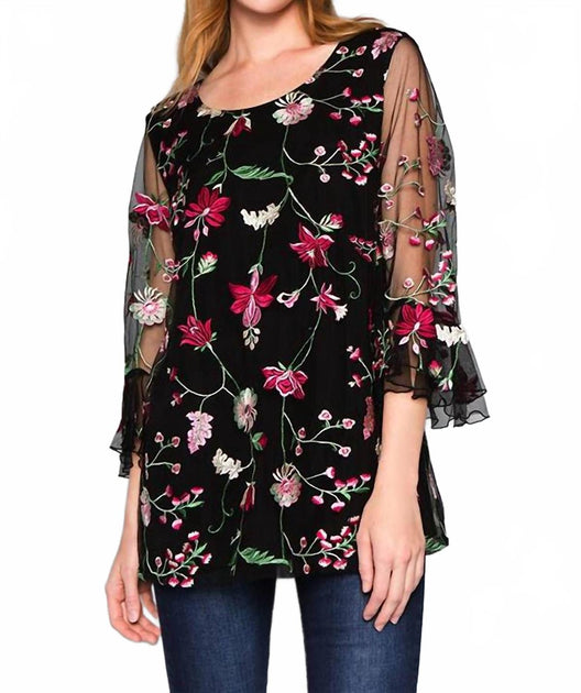 SEE AND BE SEEN Snapdragon Embroidered Top Black Small 2