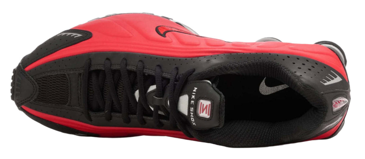 Nike Shox R4 Sneaker Red US 10 4