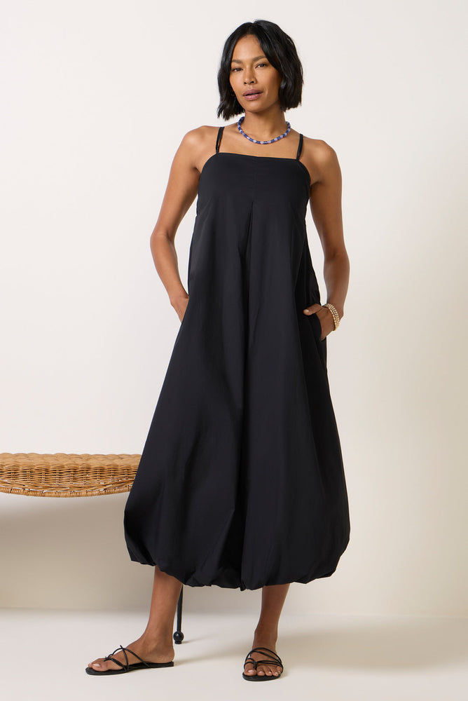 EVEREVE Women's Joanna Bubble Hem Maxi Dress | ShopSimon