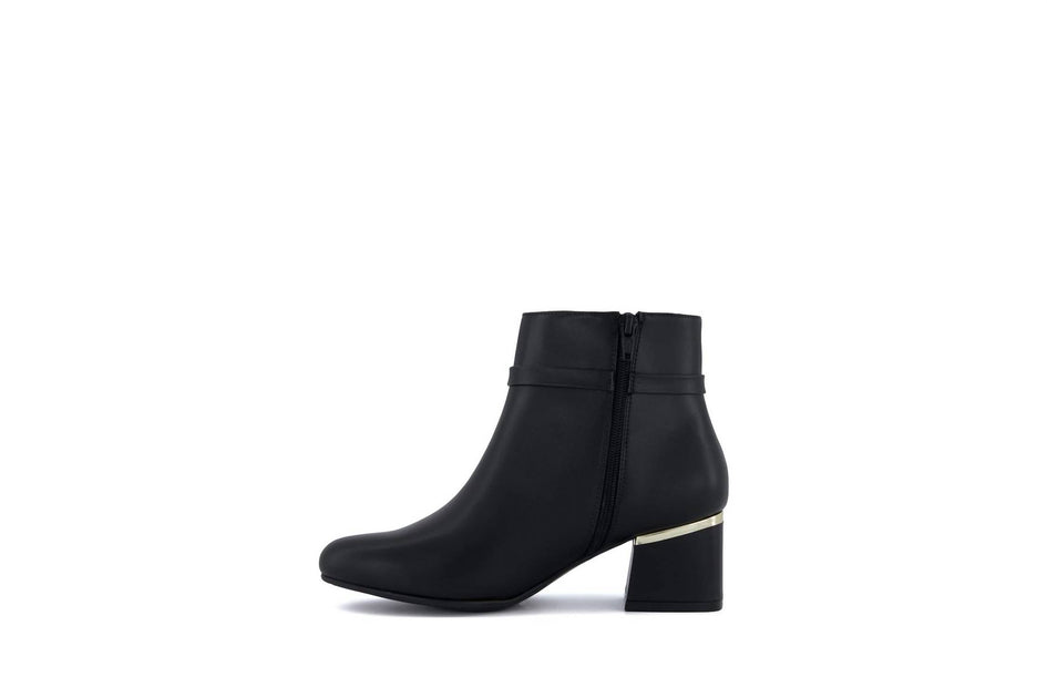 Andrea Women's Boots Black US 5 3