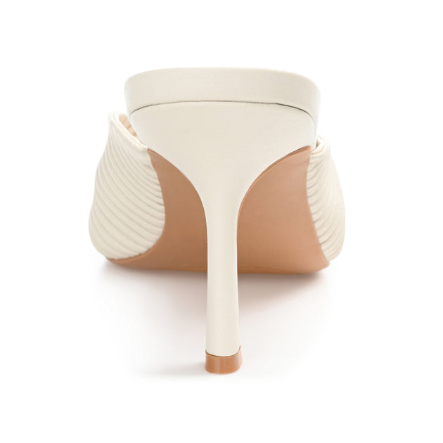Journee Collection Greer Pump Beige US 8.5 4
