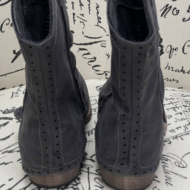 Very G B Don Boots Black US 7.5 3