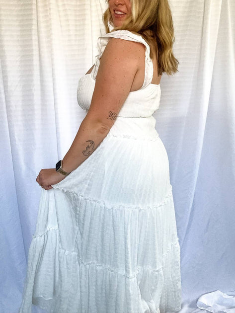 LE LIS Faye Tiered Maxi Dress White Small 4