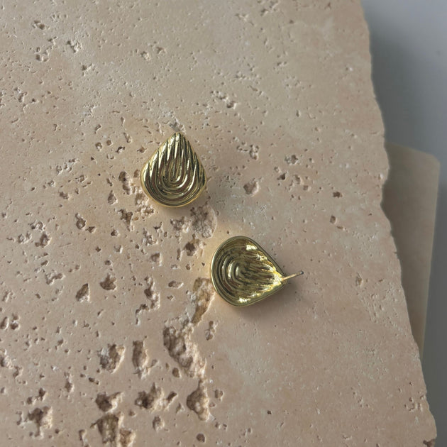 Adornia Deco Stud Earrings Gold 4