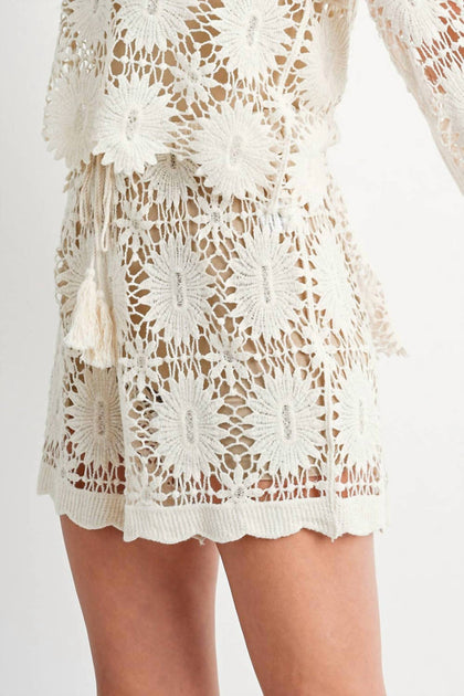 BluIvy Crochet Drawstring Shorts White Large 3