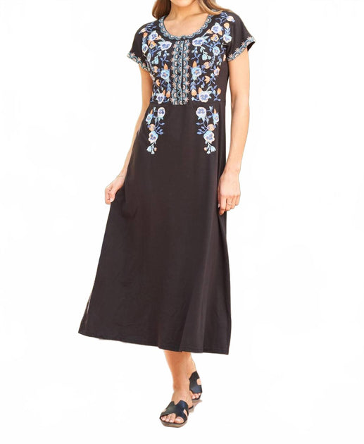 PAPARAZZI Jersey Knit Embroidered Maxi Dress Black Small 2