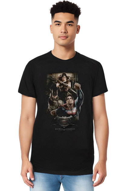 Gildan Batman V Superman T-Shirt Black Large 4