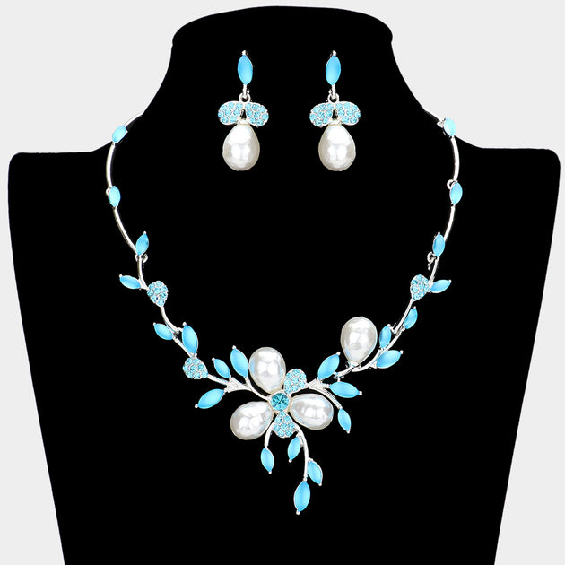 FASHNZFAB Teardrop Pearl Leaf Cluster Necklace Black 4