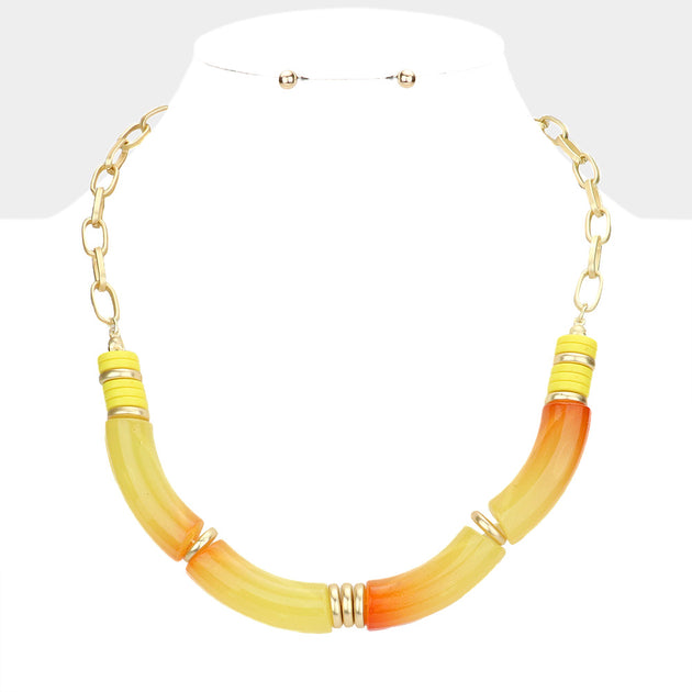 FASHNZFAB Ombre Resin Necklace Gold 2