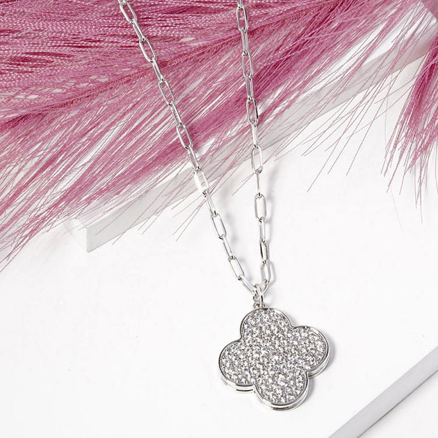 FASHNZFAB Quatrefoil Pendant Necklace Pink 18 in 3